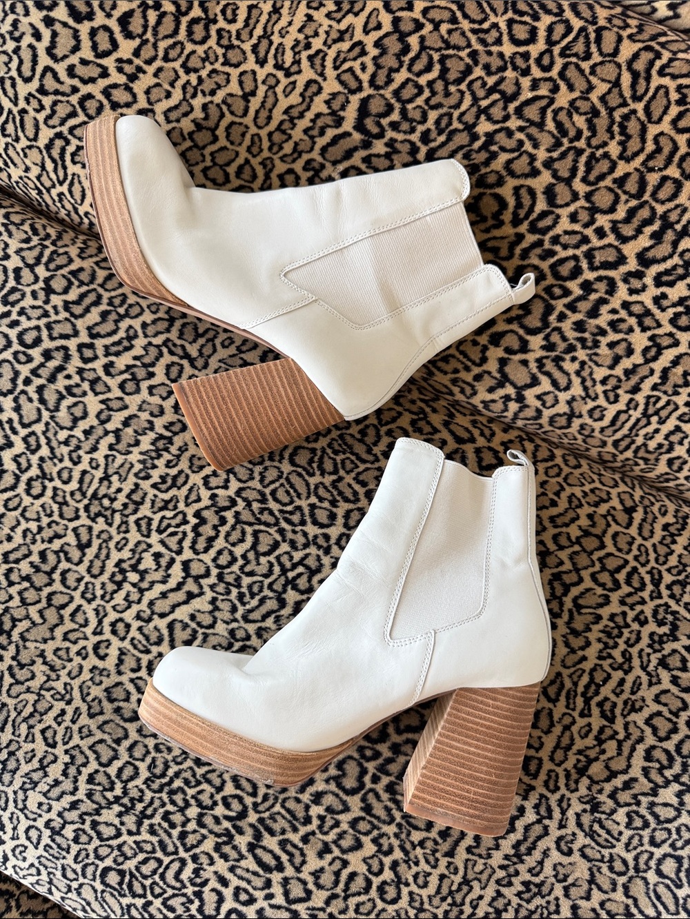 Steve Madden White Leather Platform Western Ankle Boots